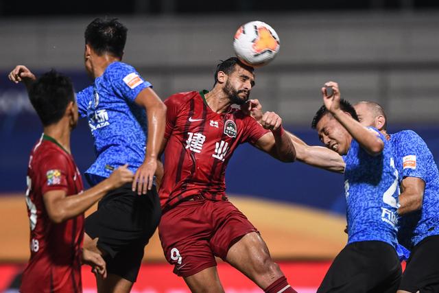广东队大重组，年轻球员崭露头角，内线新星备受瞩目