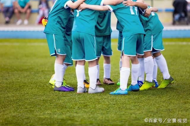2034杯季军战：中国足球小将红队1-0击败青岛西海岸，收获季军
